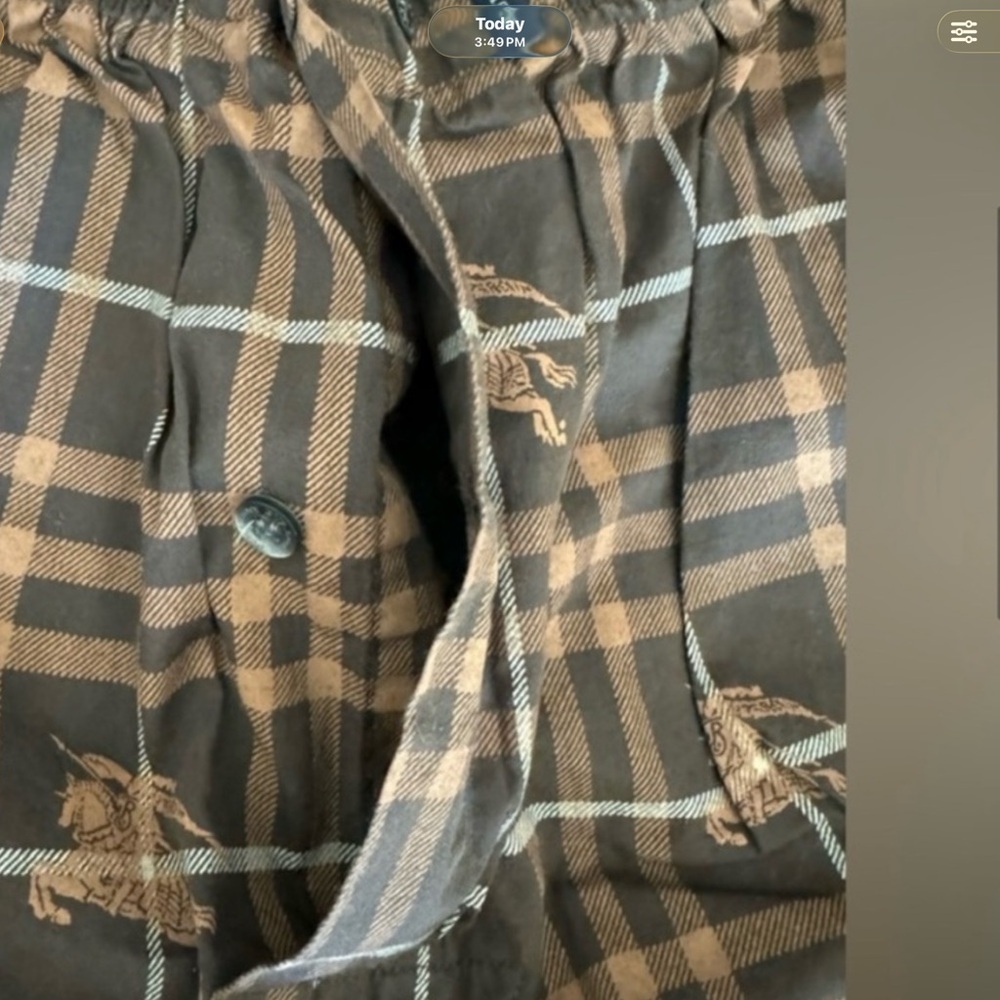 Burberry Dark Brown Checkered Men's Shorts - Picture 5 of 5